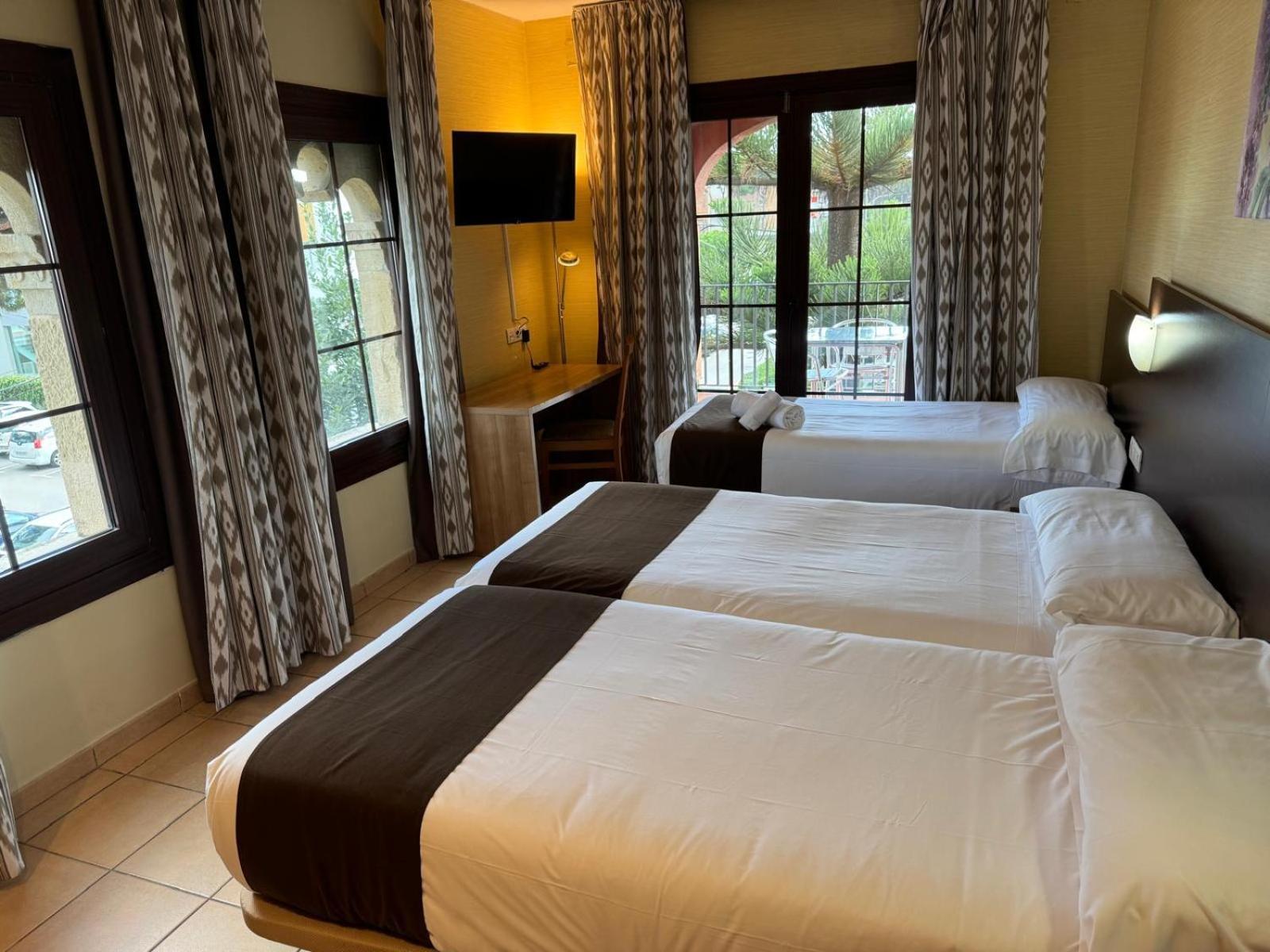 Hotel Canal Olimpic Castelldefels Εξωτερικό φωτογραφία