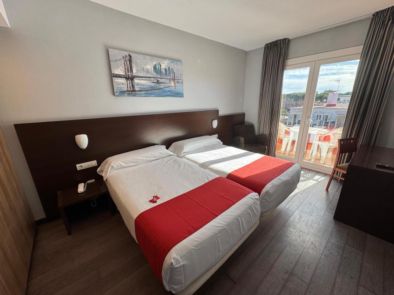 Hotel Canal Olimpic Castelldefels Εξωτερικό φωτογραφία